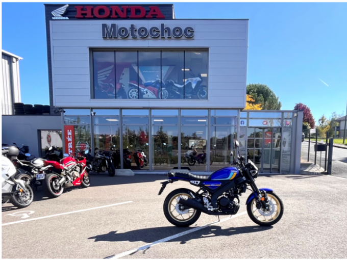 YAMAHA XSR 125 4