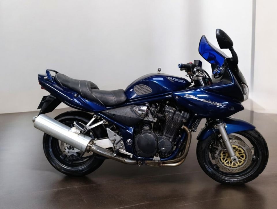 SUZUKI GSF 1200 S BANDIT 4