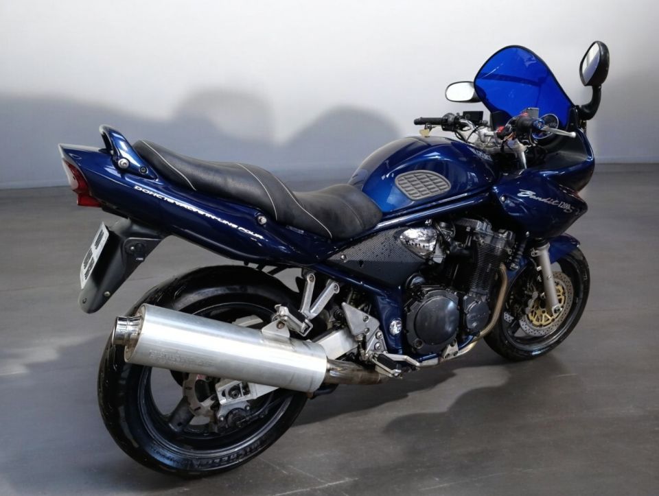SUZUKI GSF 1200 S BANDIT 4