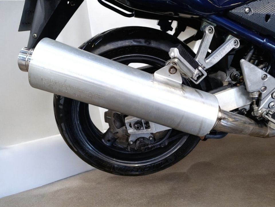 SUZUKI GSF 1200 S BANDIT 4