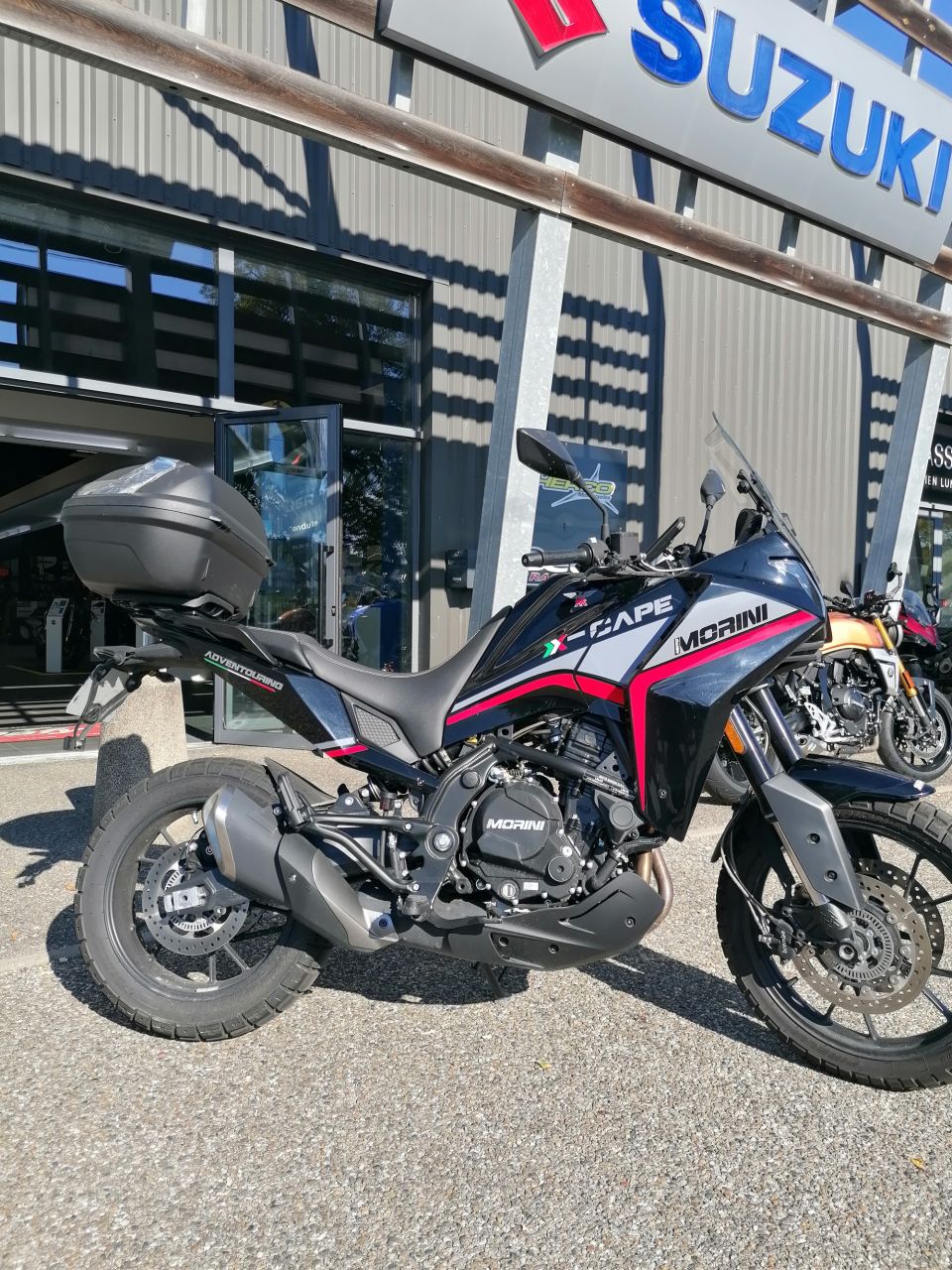 MOTO MORINI X-cape 650 4