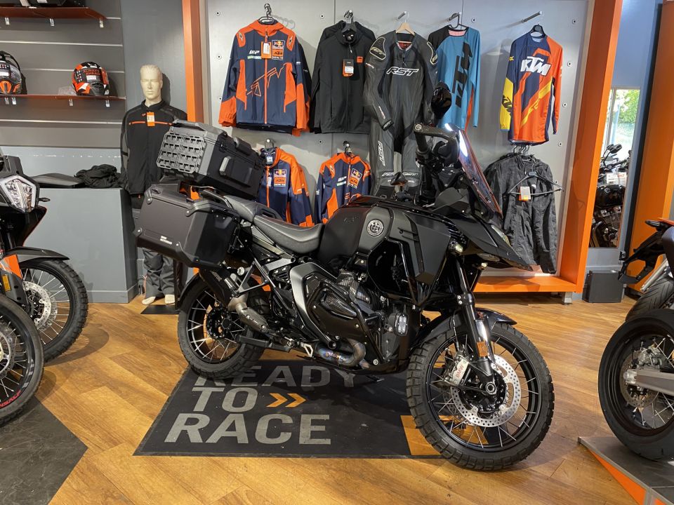 BMW BMW R 1300 GSA 4