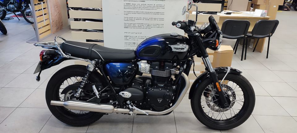 TRIUMPH BONNEVILLE T100 900 4