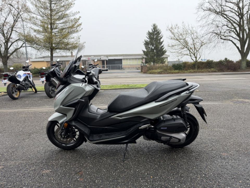 HONDA FORZA 125 ABS 4