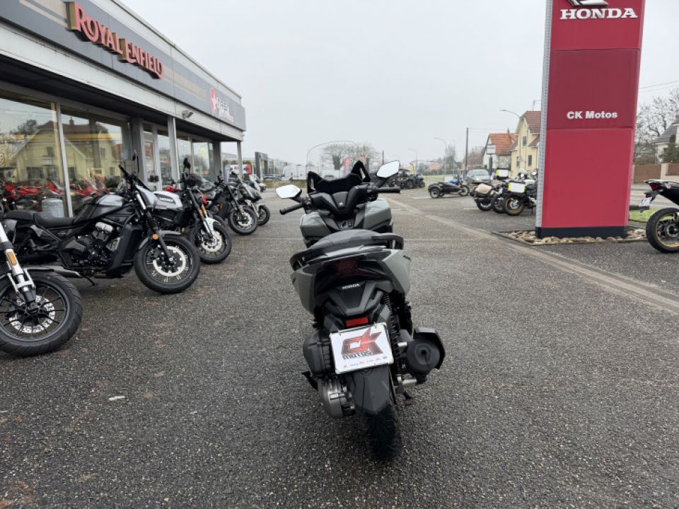 HONDA FORZA 125 ABS 4