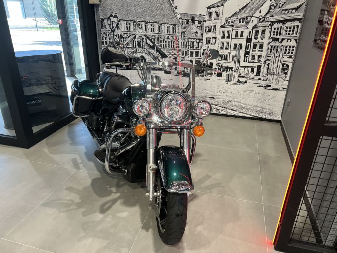 HARLEY-DAVIDSON TOURING ROAD KING 1745 STANDARD 4