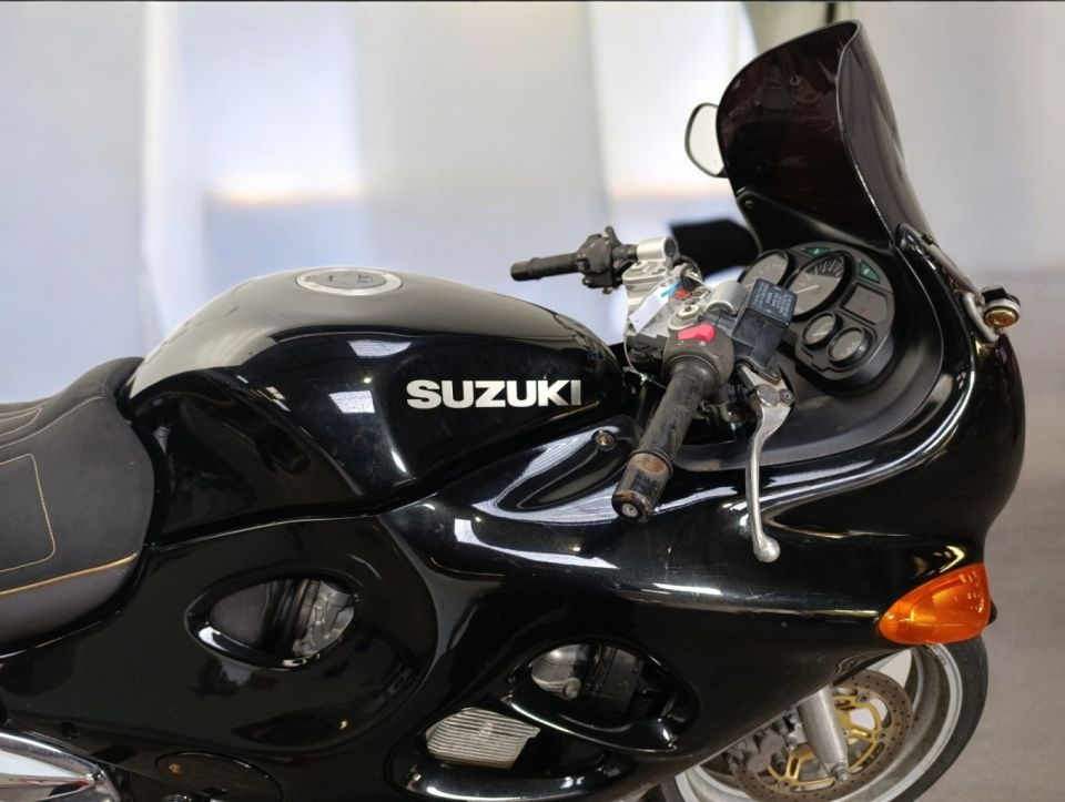 SUZUKI GSX600F 4