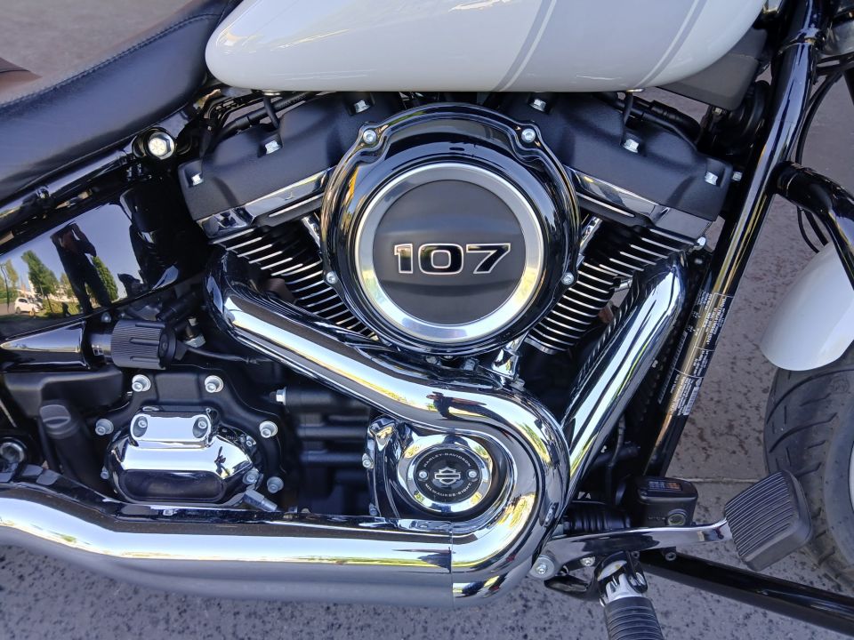 HARLEY-DAVIDSON SOFTAIL SPORT GLIDE 1745 4