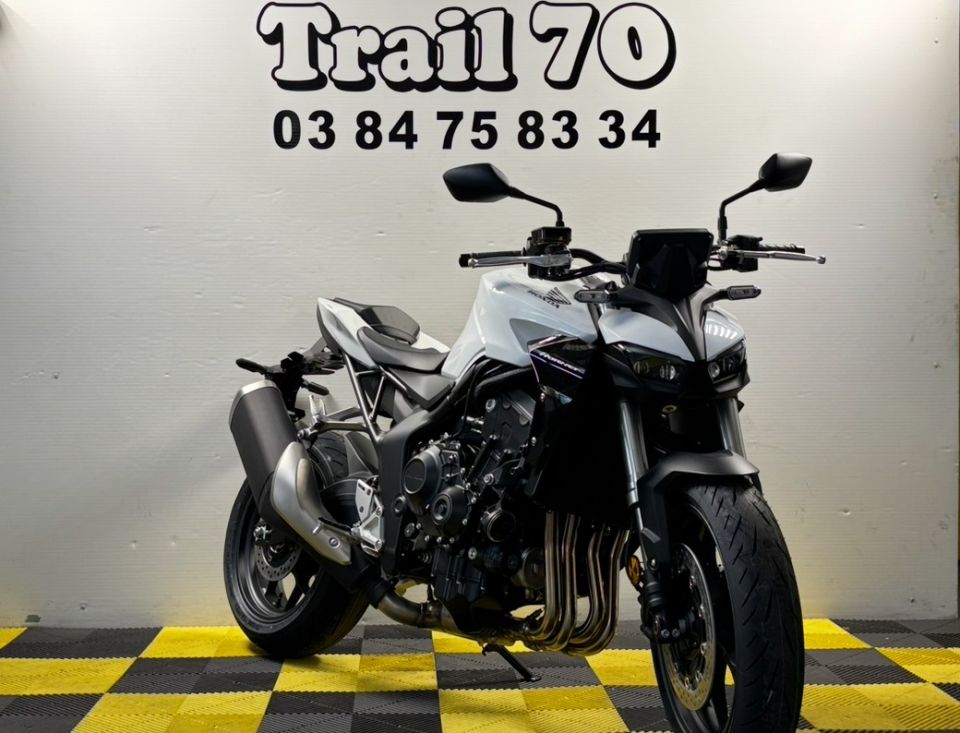 HONDA CB 1000 Hornet 4