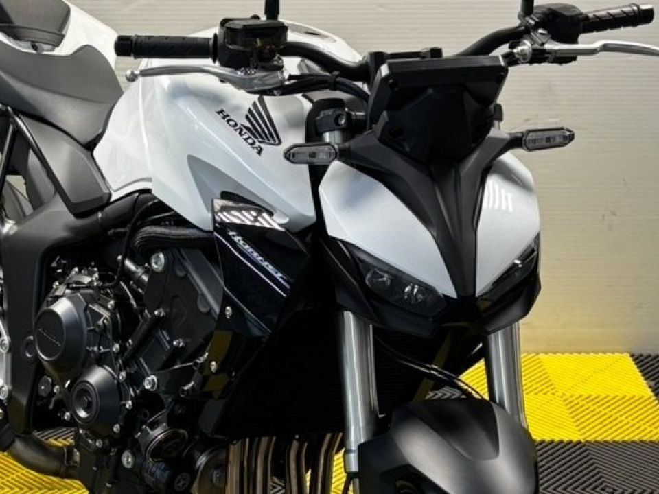 HONDA CB 1000 Hornet 4