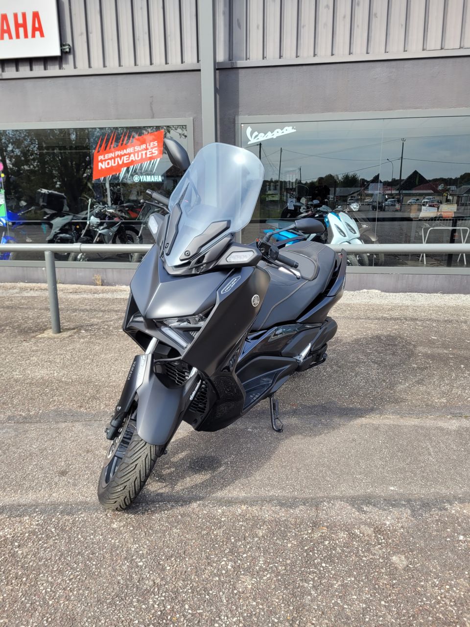 YAMAHA XMAX 125 TECH MAX 4