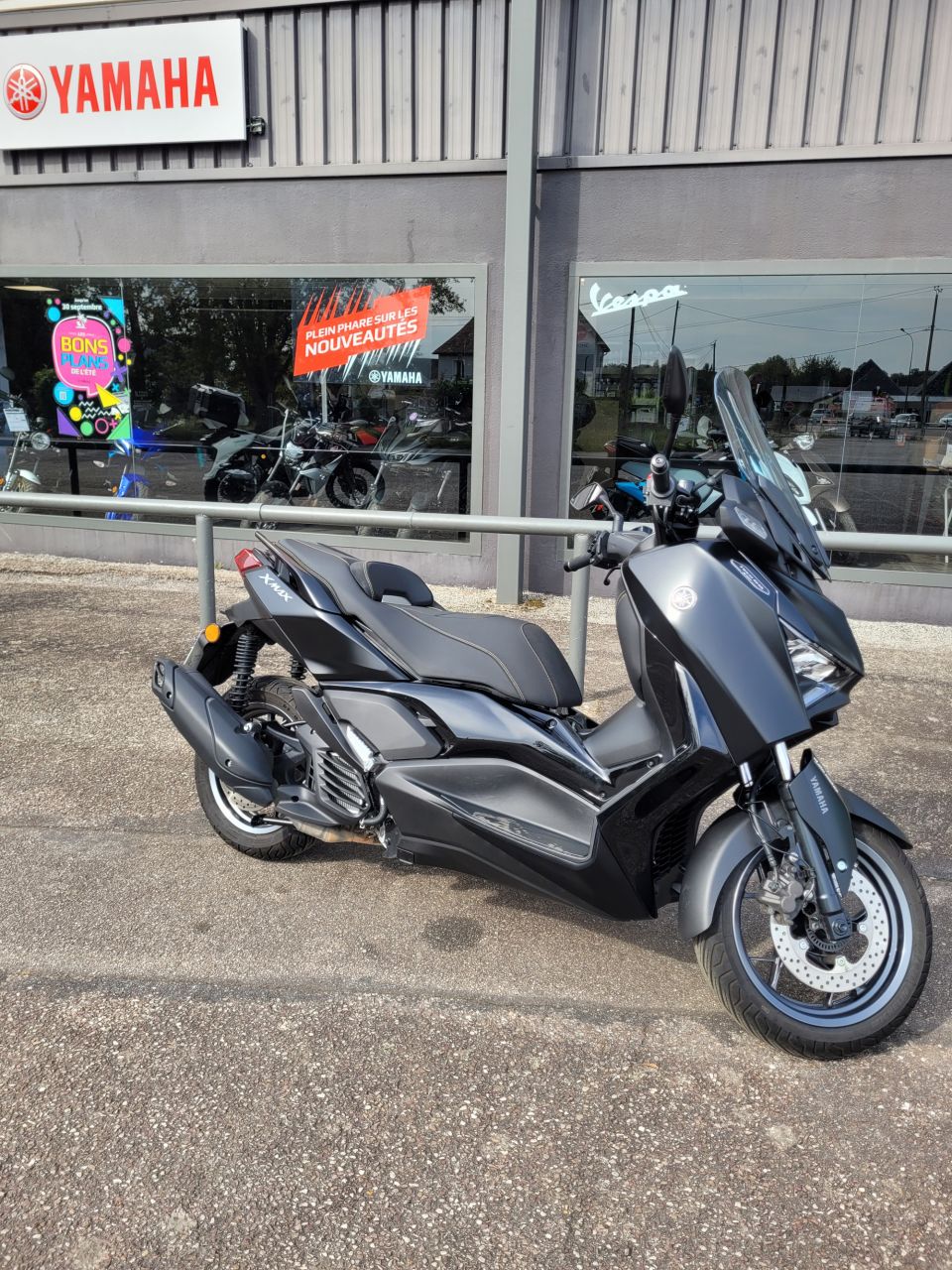 YAMAHA XMAX 125 TECH MAX 4