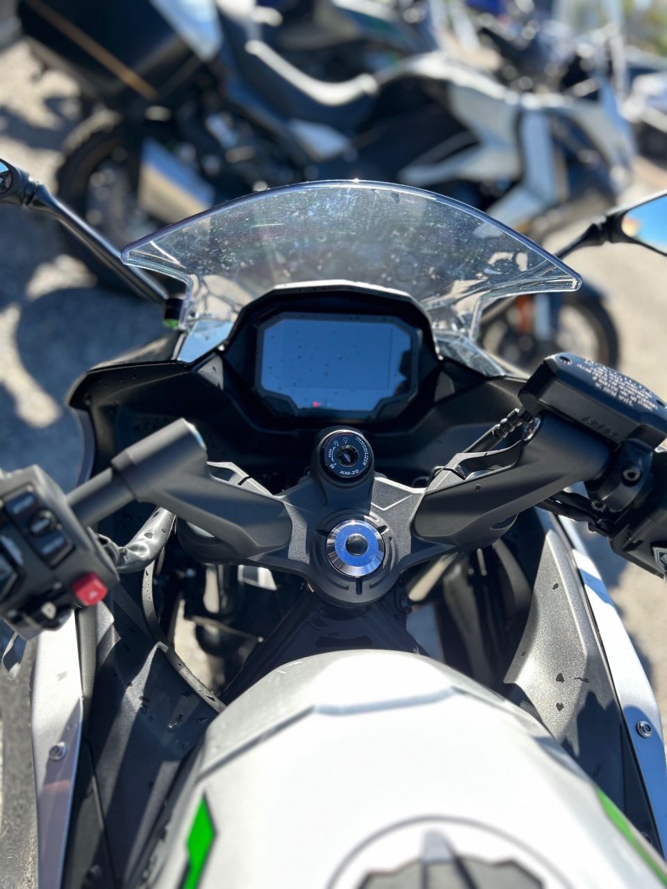 KAWASAKI Ninja 7 Hybrid 4