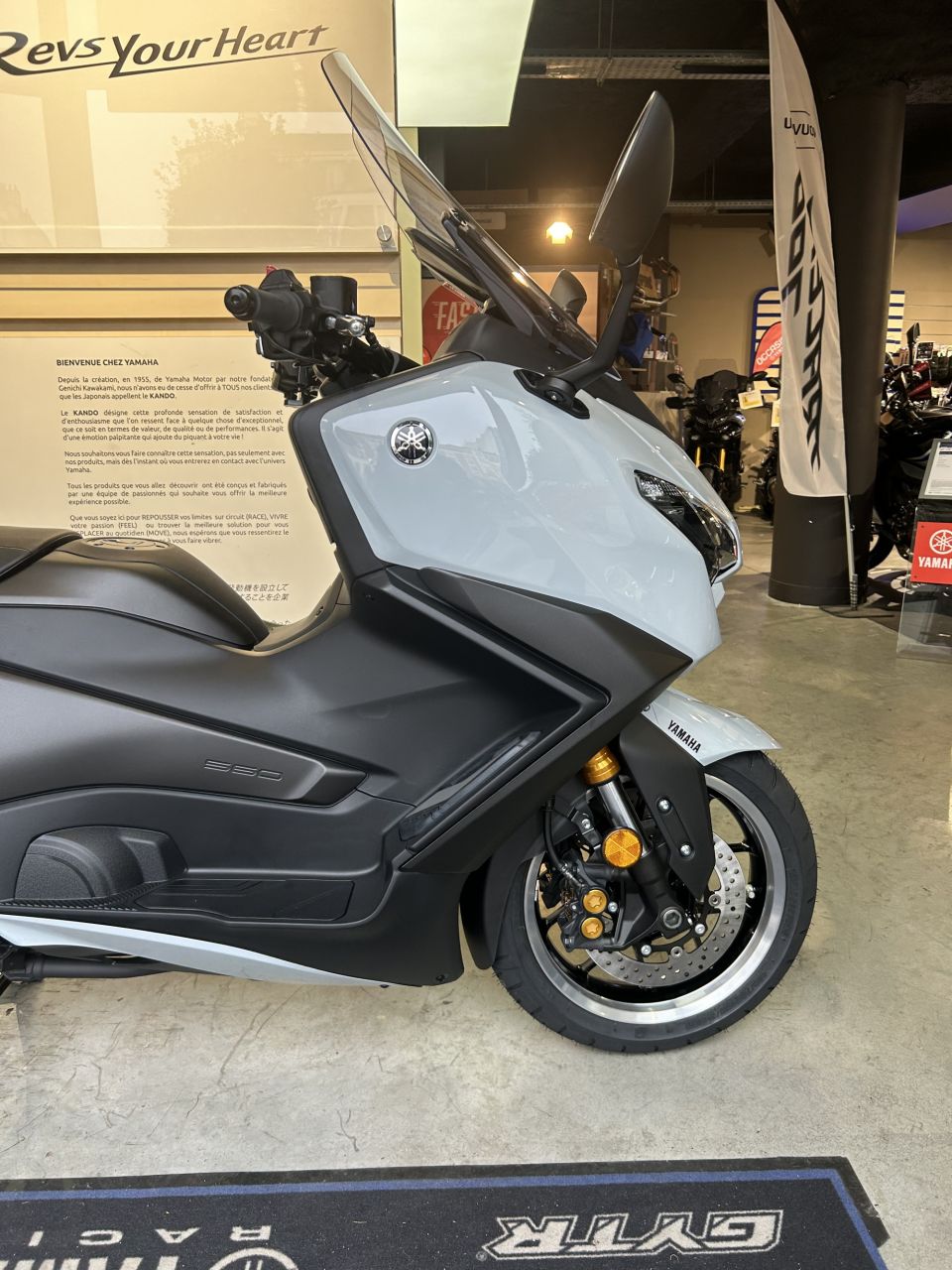 YAMAHA XP T-MAX 560 TECH MAX 4