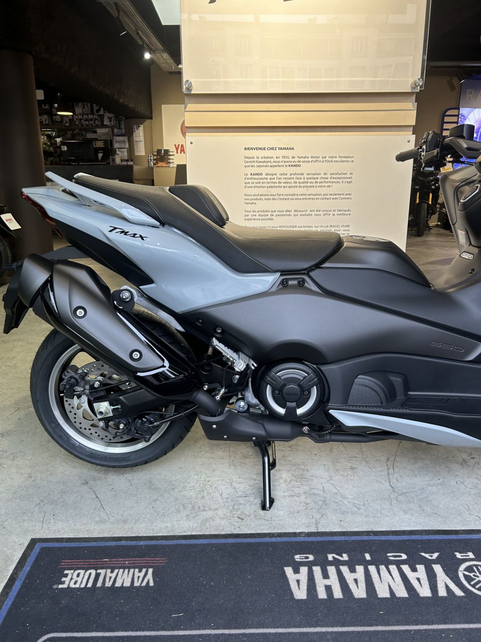 YAMAHA XP T-MAX 560 TECH MAX 4