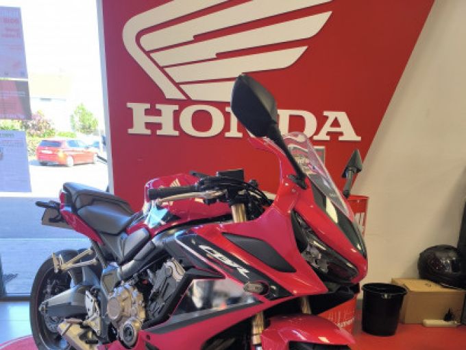HONDA CBR650R 4