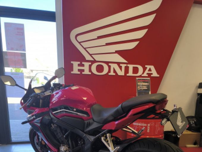 HONDA CBR650R 4