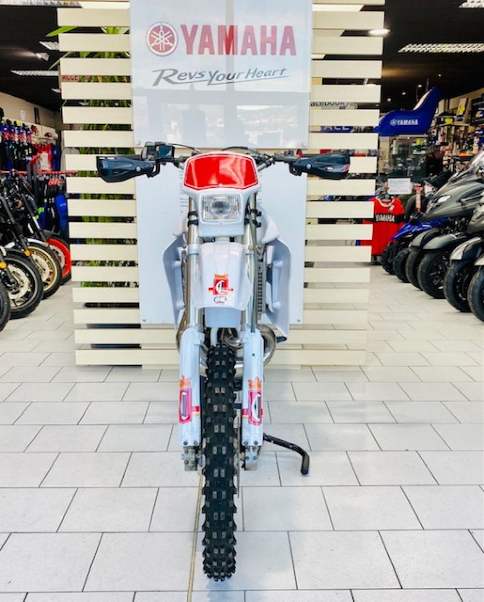 YAMAHA WR250Z CHESTERFIELD 4