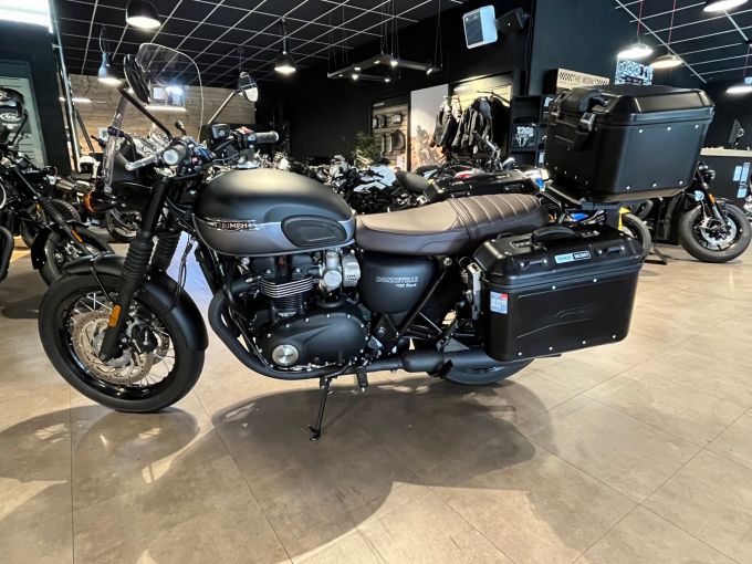 TRIUMPH Bonneville T120 Black 4