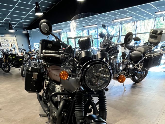 TRIUMPH Bonneville T120 Black 4