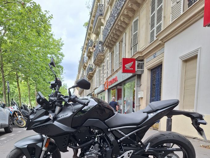 SUZUKI GSX-8S A2 4