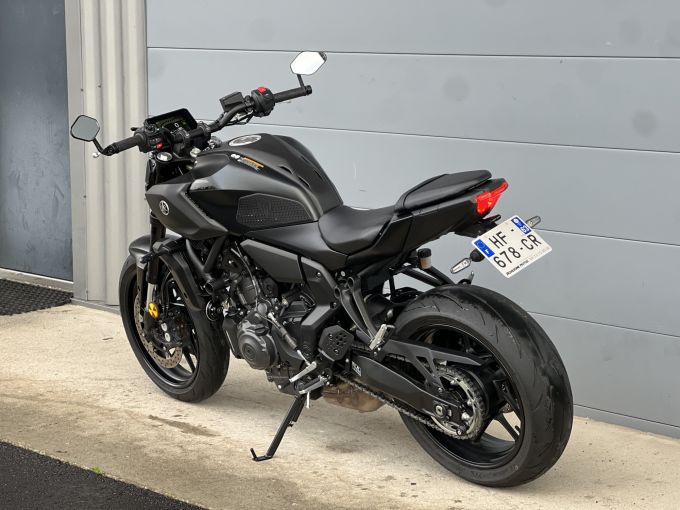 YAMAHA MT-07 (47.5CV) 4