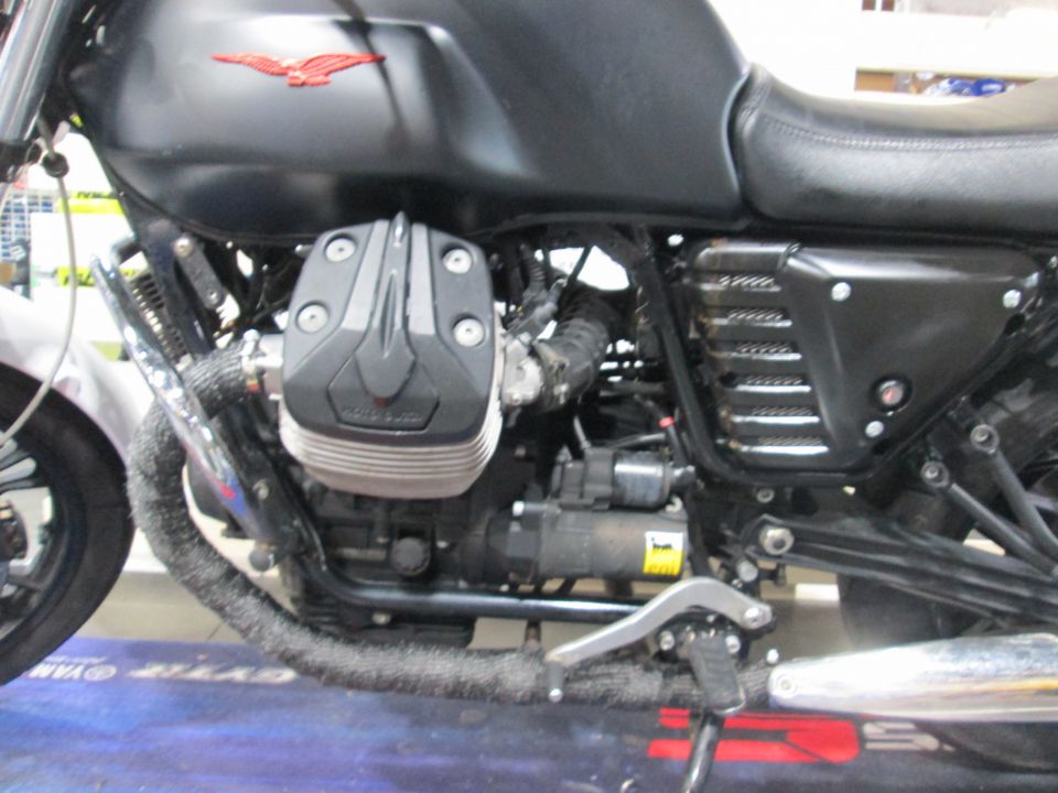 MOTO GUZZI MOTO GUZZI V7 II 4