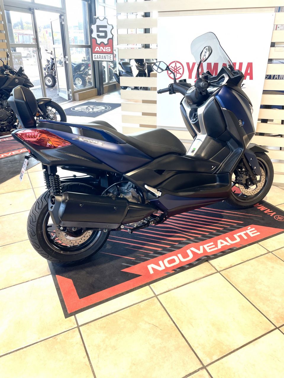 YAMAHA XMAX 300 4