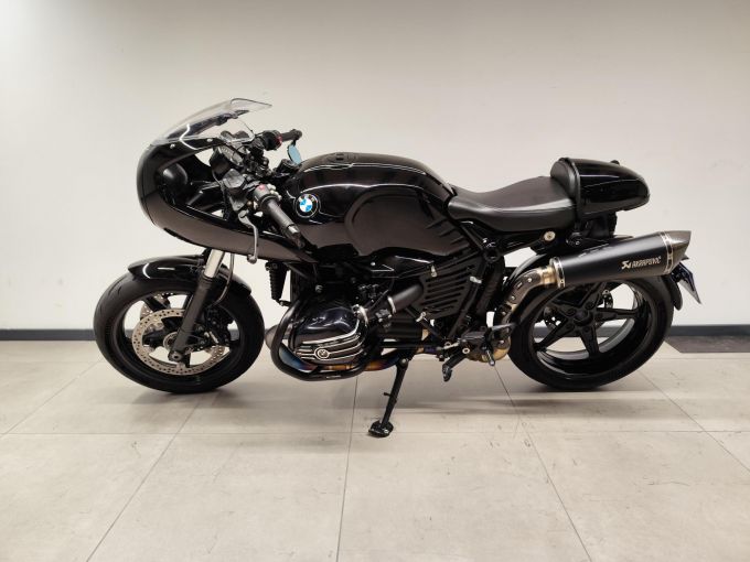 BMW R NineT RACER 4
