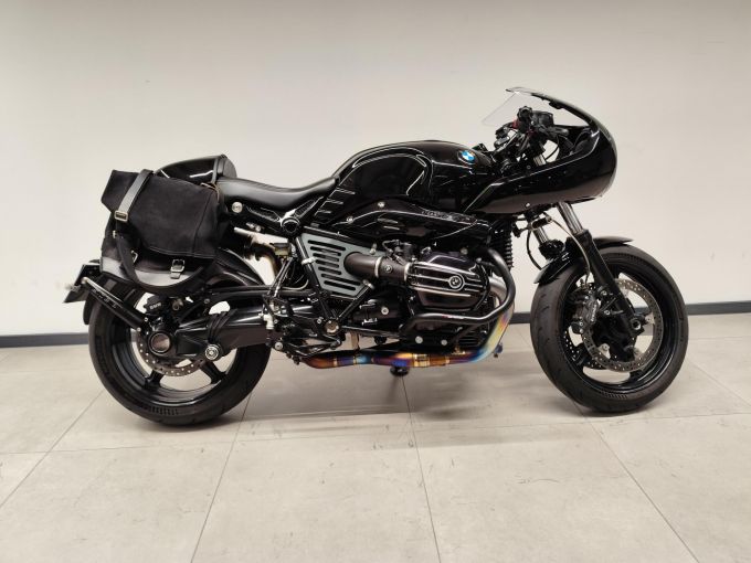 BMW R NineT RACER 4