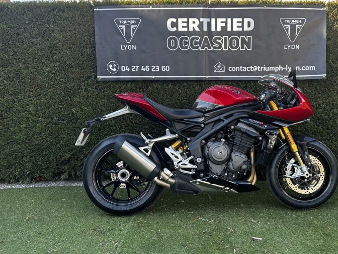 TRIUMPH SPEED TRIPLE 1200 RR 4