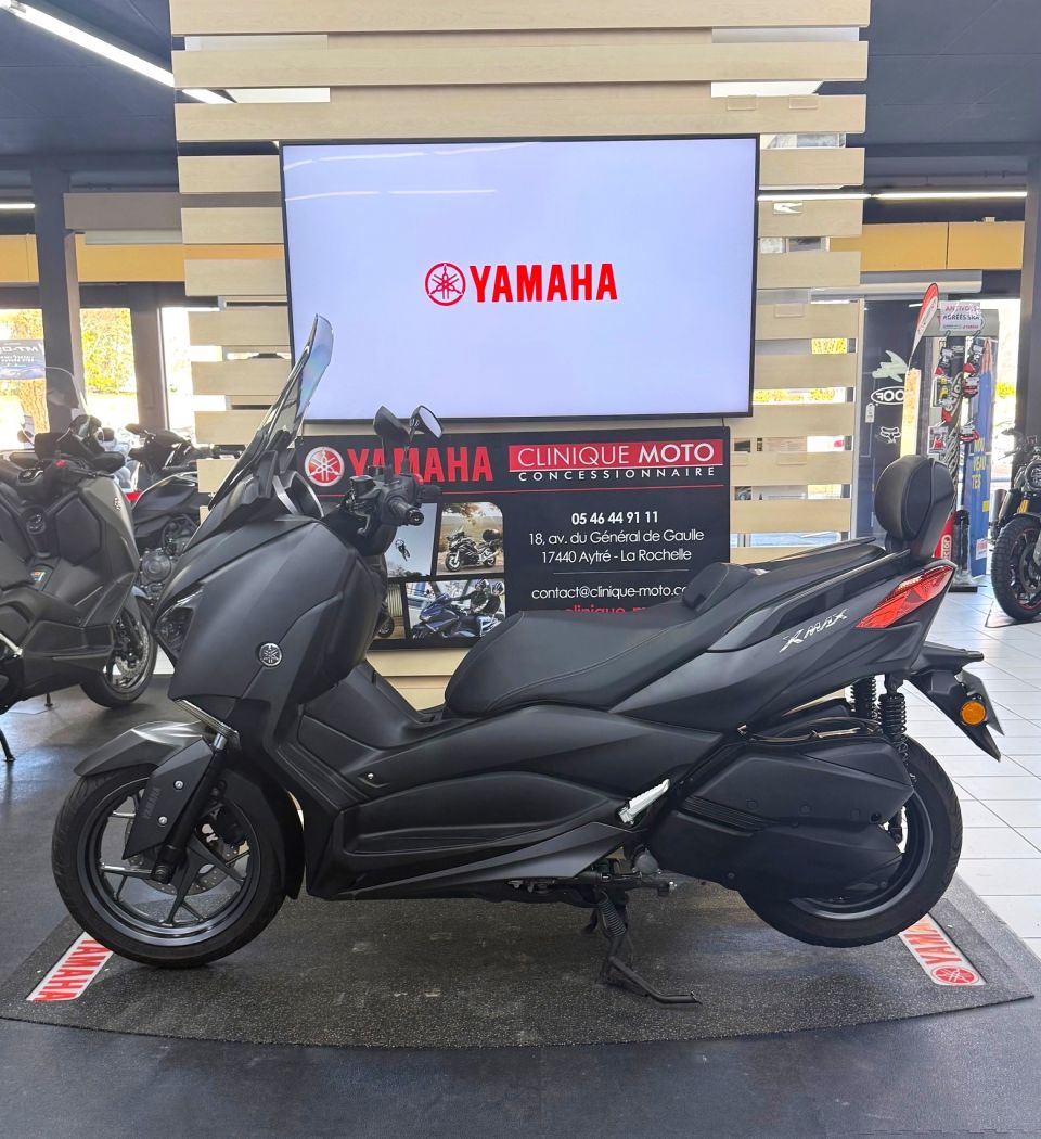 YAMAHA XMAX 300 4