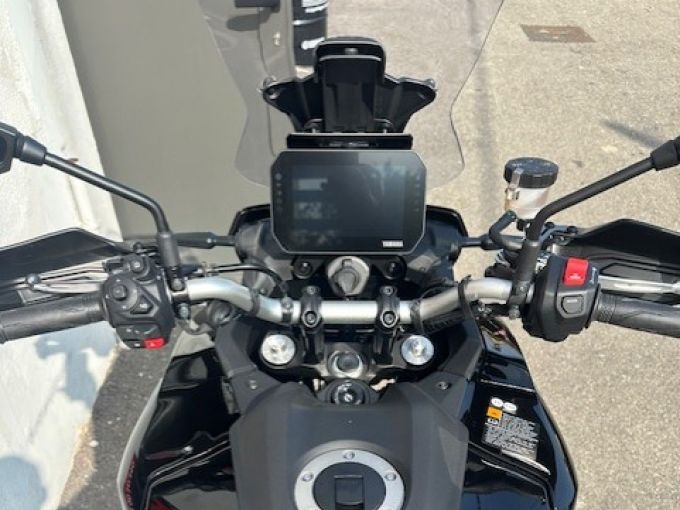 YAMAHA TRACER 9 4