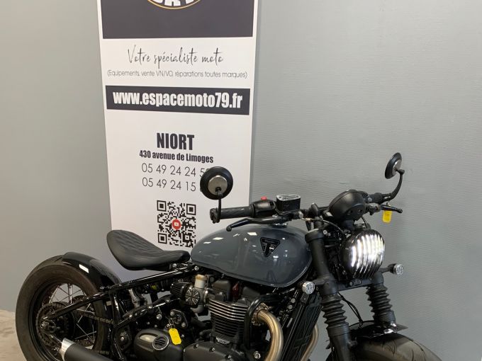 TRIUMPH Bonneville Bobber 1200 4