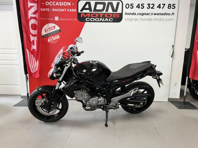 SUZUKI GLADIUS 650 4