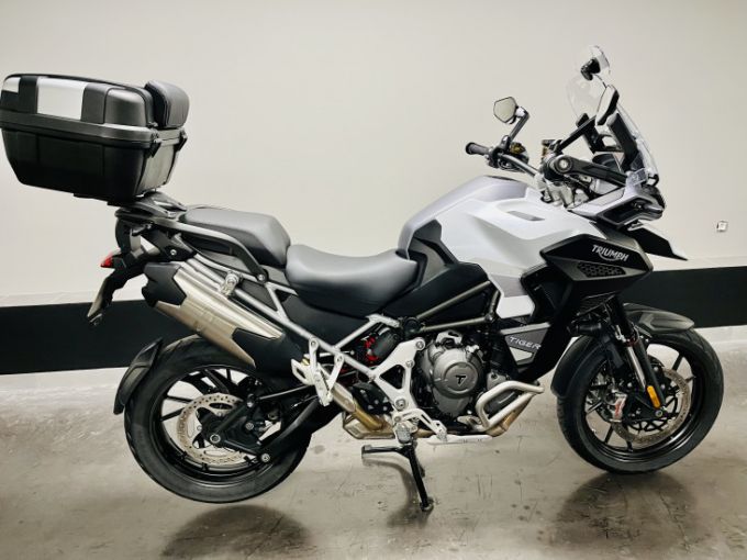 TRIUMPH TIGER 1200 EXPLORER 4