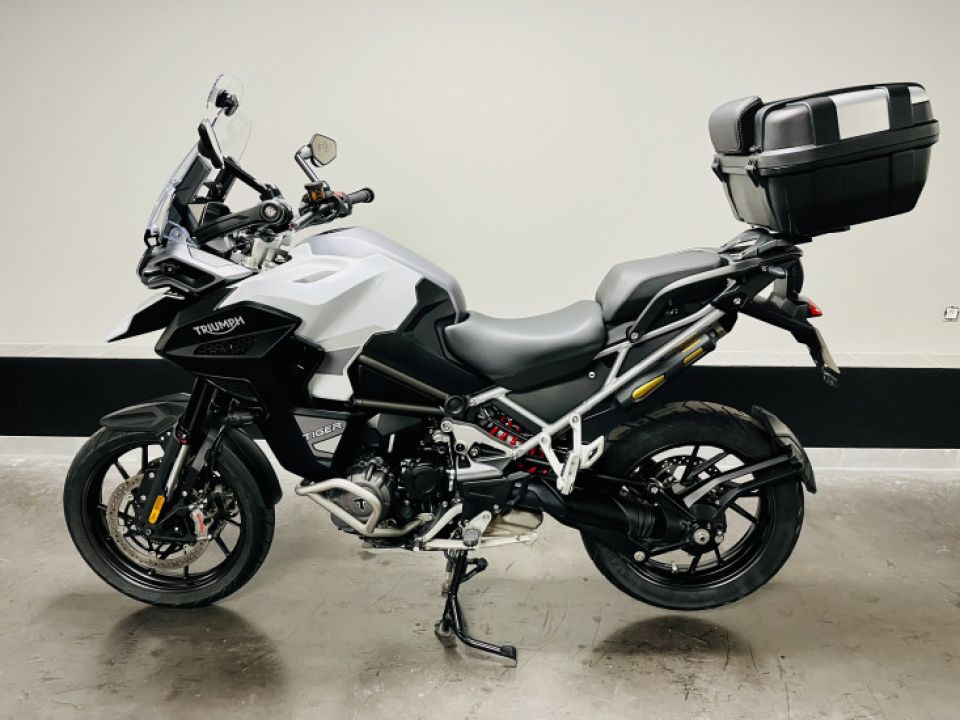 TRIUMPH TIGER 1200 EXPLORER 4