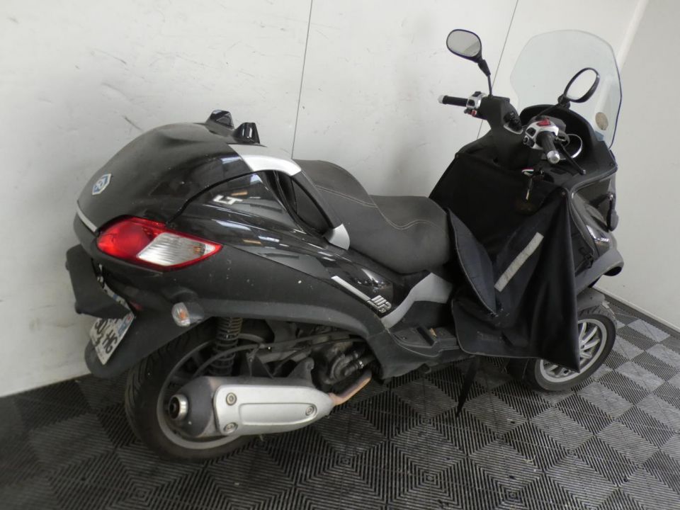PIAGGIO MP3 300 LT 4