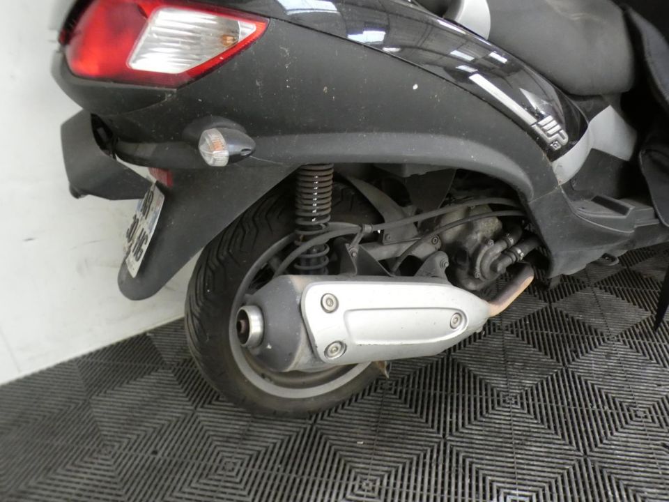 PIAGGIO MP3 300 LT 4