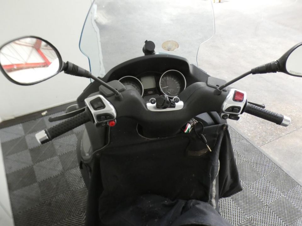 PIAGGIO MP3 300 LT 4