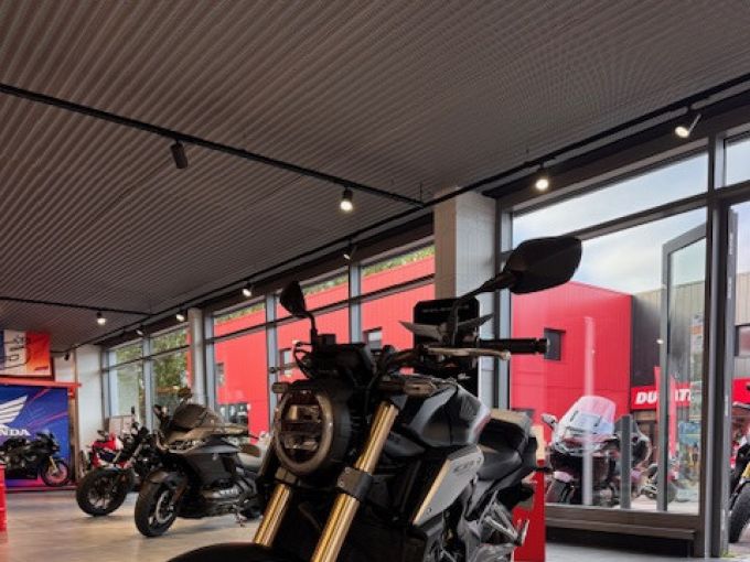 HONDA CB 650 RA 4