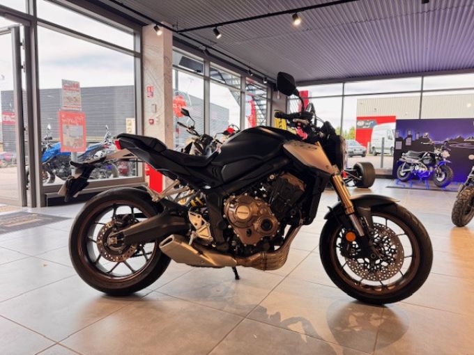 HONDA CB 650 RA 4