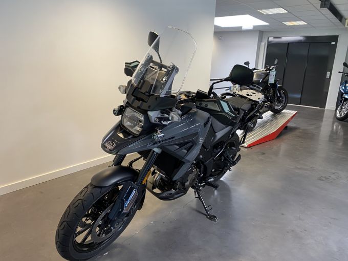 SUZUKI DL V-STROM 1050 4
