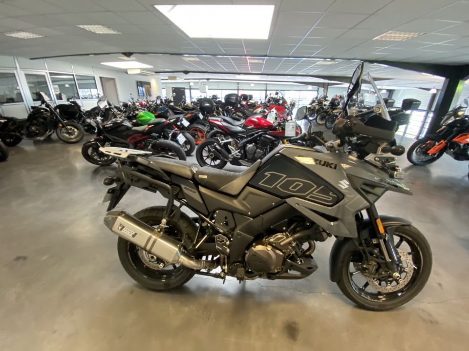 SUZUKI DL V-STROM 1050 4
