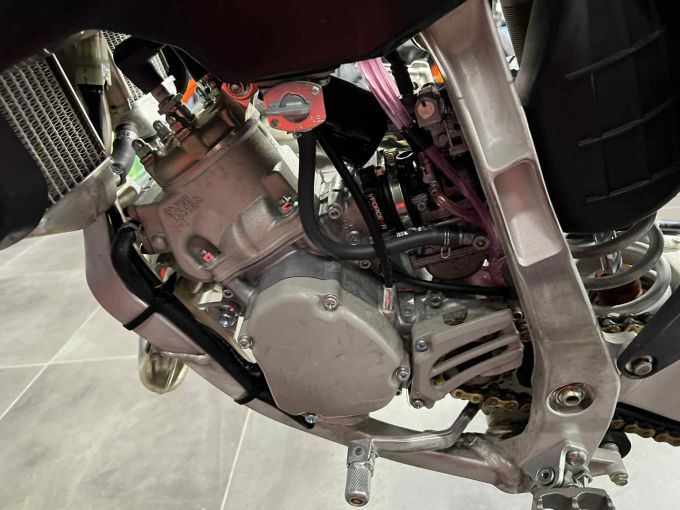 FANTIC XX 125 4