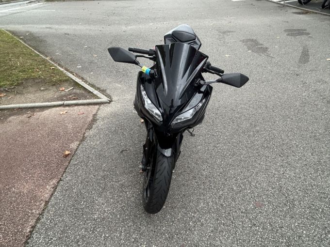 KAWASAKI NINJA 300 4