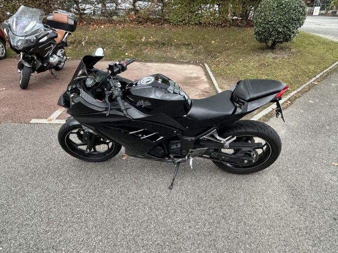 KAWASAKI NINJA 300 4
