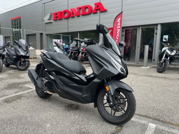 HONDA FORZA 125 ABS 4