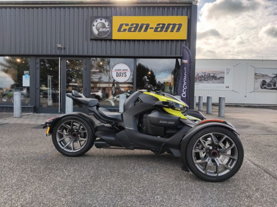 CAN-AM RYKER 900 4