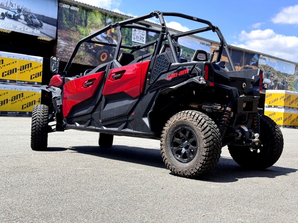 CAN-AM MAVERICK 4